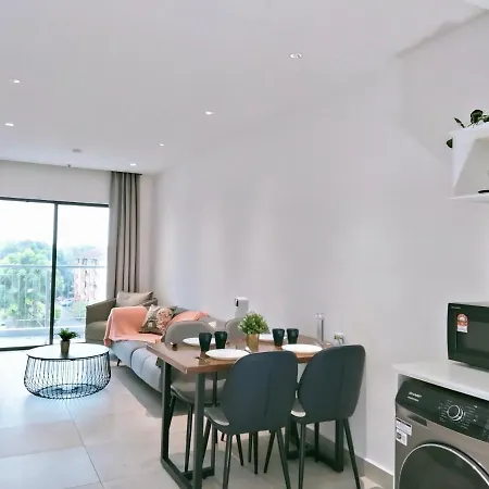 Dk 2Br 5Pax With Balcony Near Subang Airport Apartment Shah Alam Exterior photo