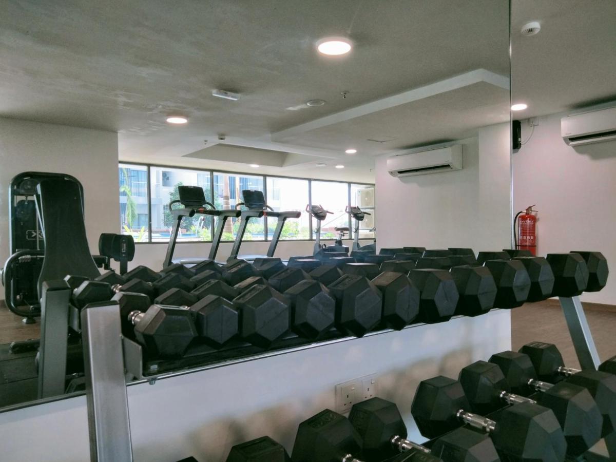Dk 2br 5pax With Balcony Near Subang Airport