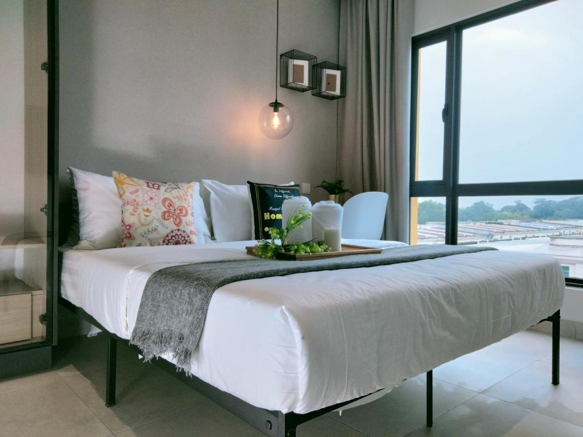 Dk 2br 5pax With Balcony Near Subang Airport